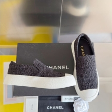 Chanel Low Shoes